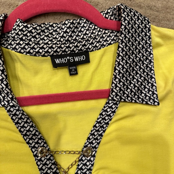 Who’s Who Size XXL (disclaimer runs small) - Picture 3 of 4